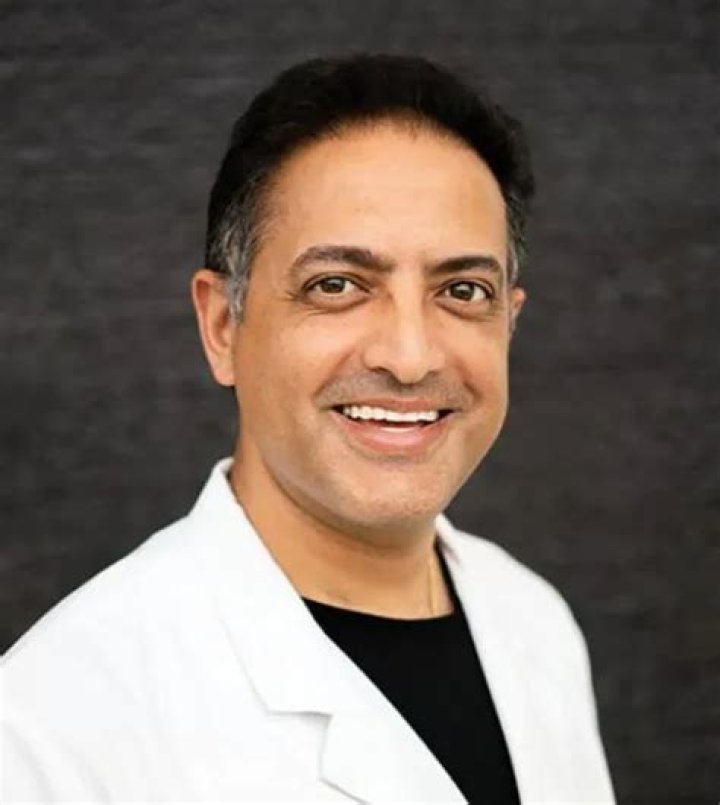 Dr. Omid Vahdat, MD – Los Alamitos, CA