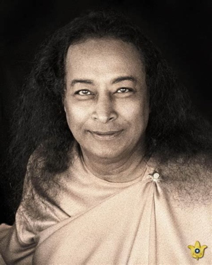 Paramahansa Yogananda Biography - Childhood, Life Achievements & Timeline