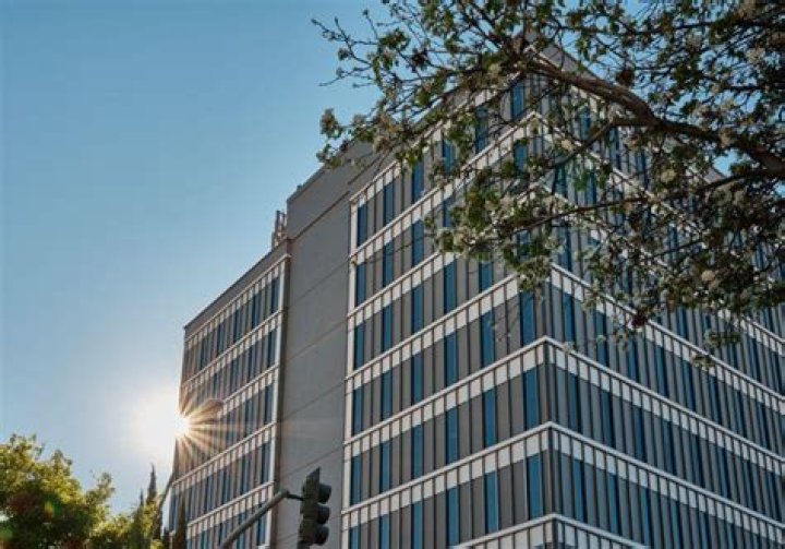 Dr. Paul Hughes, MD – San Mateo, CA