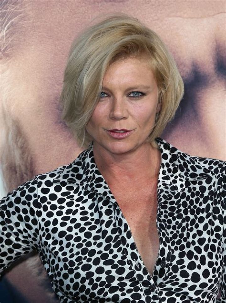 Peta Wilson - Bio, Facts, Family Life of Australian Actress & Model