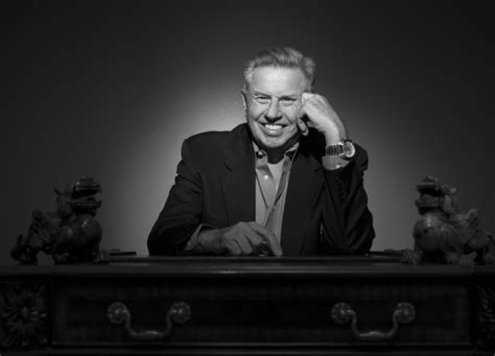 Peter Oosterhuis’s biography, net worth, fact, career, awards and life story