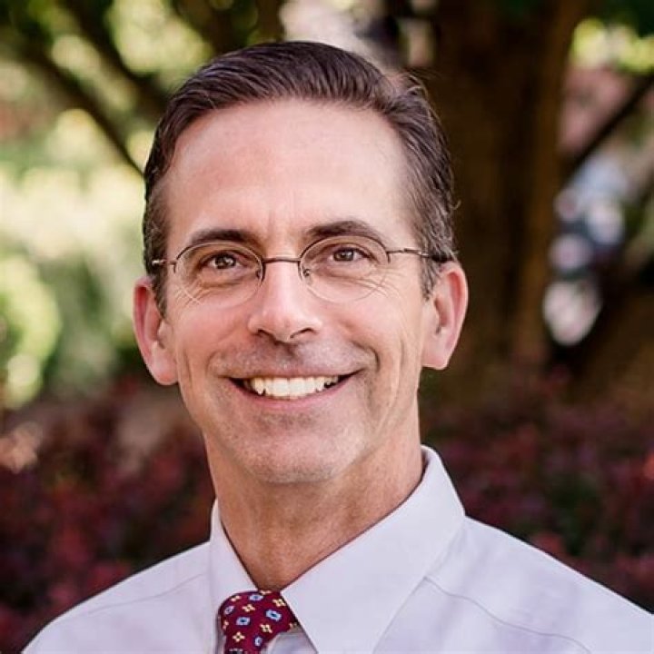 Dr. Philip Dinauer, MD – Hartford, CT