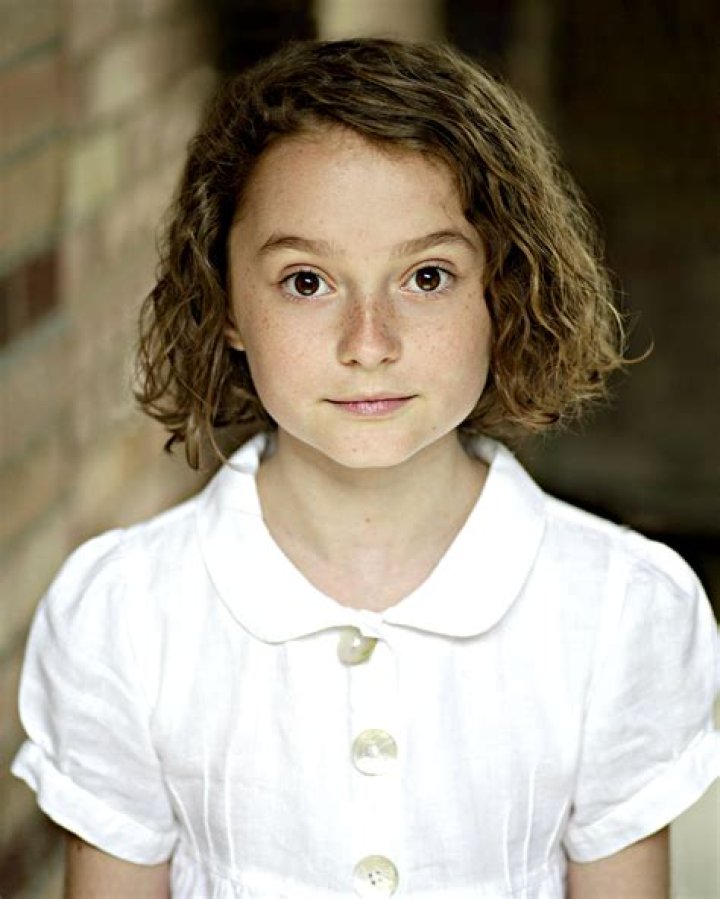 Pixie Davies Biography - Childhood, Life Achievements & Timeline