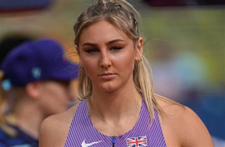 Pole Vaulter Molly Caudery Shares Swimsuit Photo From Indonesia