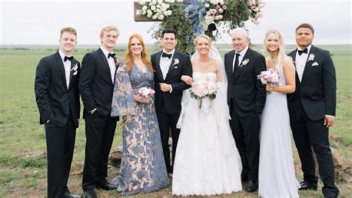 Ree Drummond Biography – Facts, Husband, Kids, Family, Net Worth, Weight & Age of American blogger