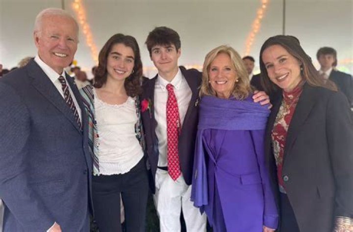 Robert Biden II Height, Weight, Net Worth, Age, Birthday, Wikipedia, Who, Instagram, Biography