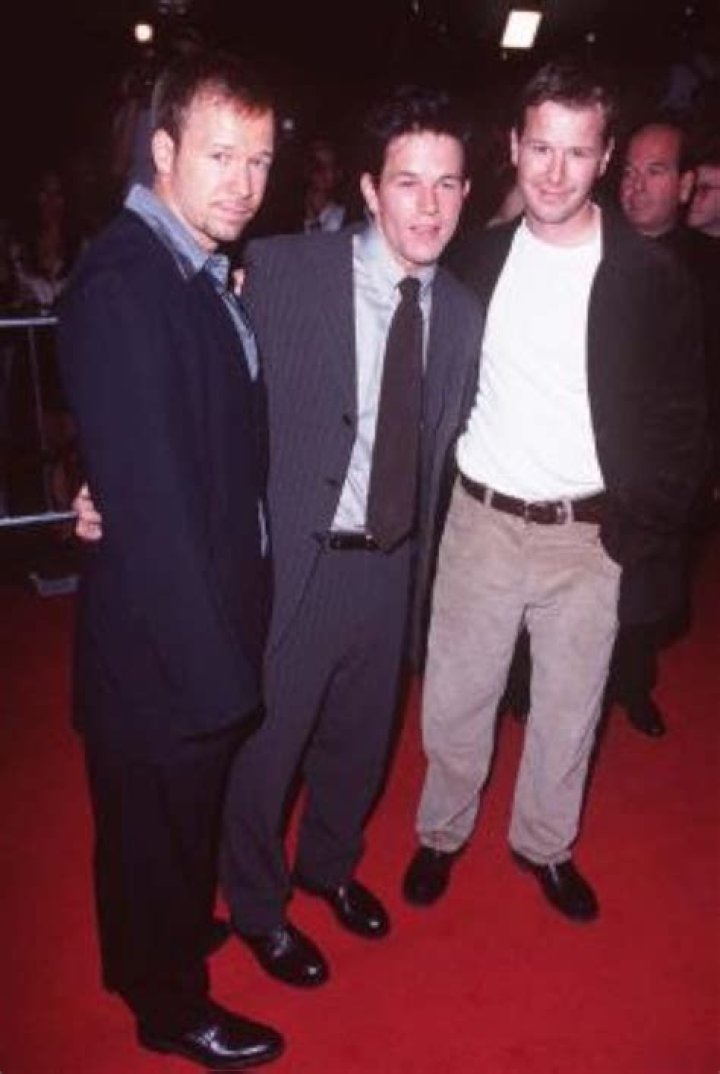 Robert Wahlberg Biography - Facts, Childhood, Family Life & Achievements