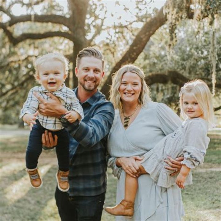 Roger Sloan family, wife, children, parents, siblings