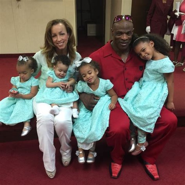 Ronnie Coleman family, wife, children, parents, siblings