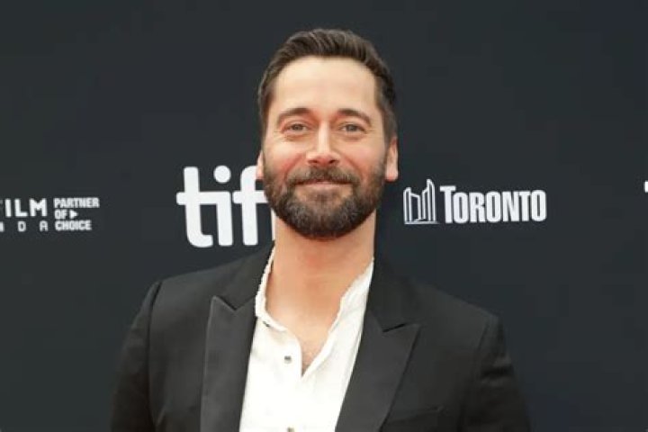 Ryan Eggold Height, Weight, Net Worth, Age, Birthday, Wikipedia, Who, Nationality, Biography