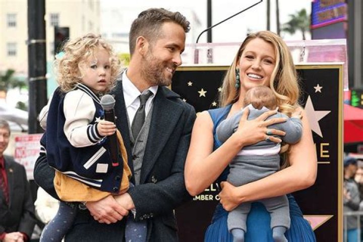 Ryan Reynolds family, wife, children, parents, siblings