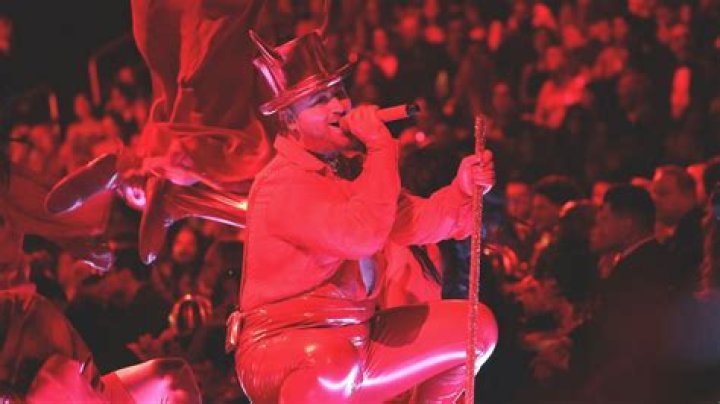 Sam Smith and Kim Petras give of demonic performance of ‘Unholy’