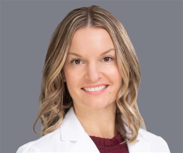 Dr. Sarah Johnson, MD – Cleveland, OH
