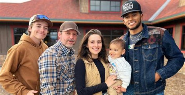 Savannah Blackstock Bio, Wiki, Age, Height, Education, Wife, Family, Career and Net Worth