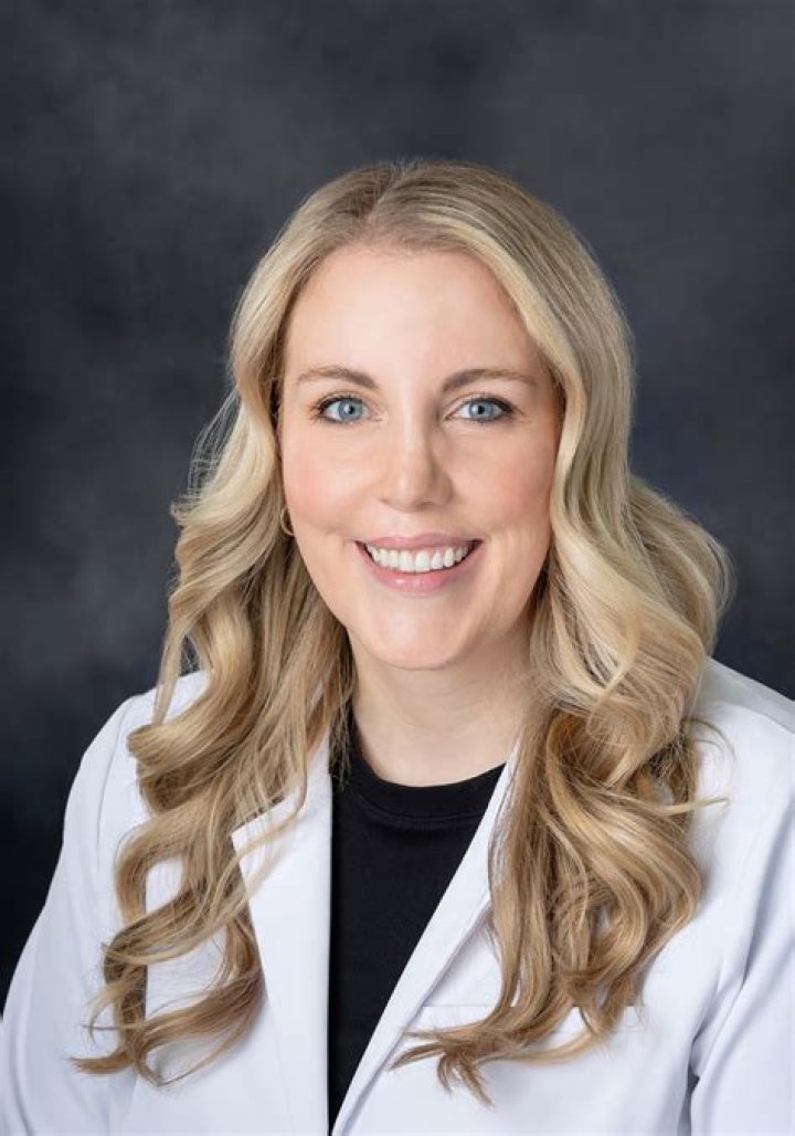 Dr. Shannon Nourbash, MD – Hoffman Estates, IL