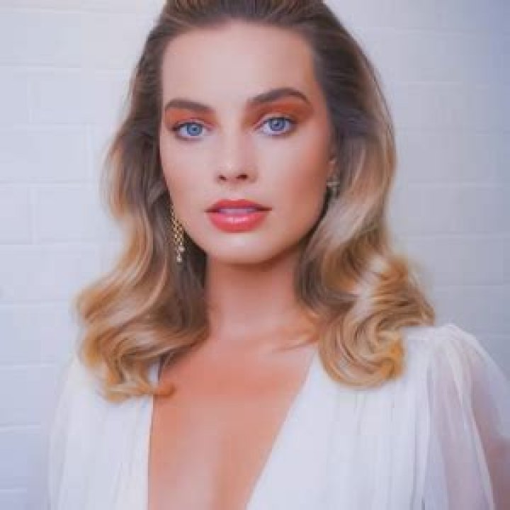 Sharon Tate Facts, Bio, Wiki, Net Worth, Age, Height, Family, Affair, Career, Famous for, Biography, Ethnicity, Nationality, Murders, Death, Baby