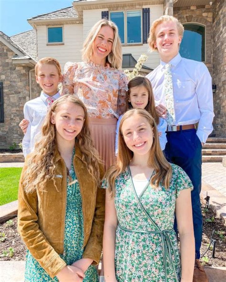 Shelly Miles: Everything To Know About Host Of San Antonio Living