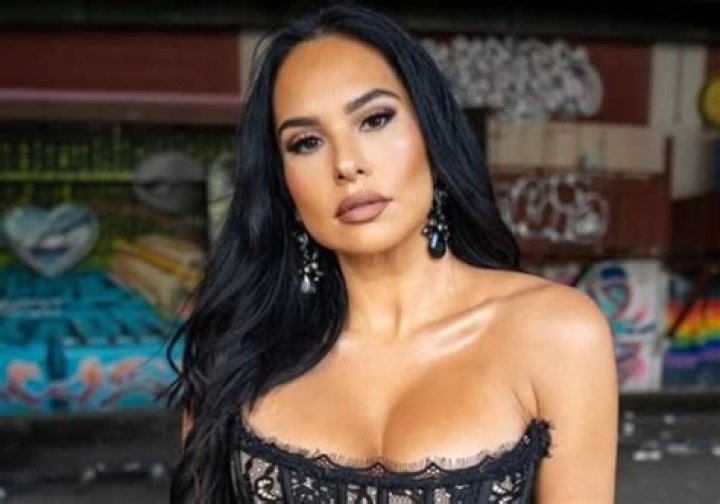 Siera Santos Height, Weight, Net Worth, Age, Birthday, Wikipedia, Who, Nationality, Biography