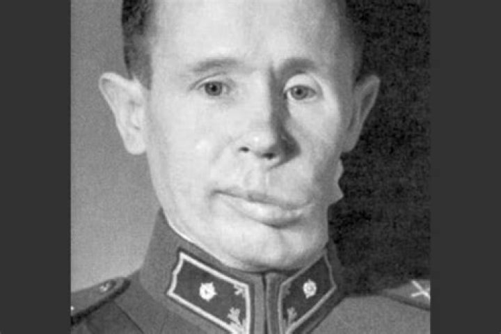 Simo Häyhä Biography - Facts, Childhood, Family Life & Achievements