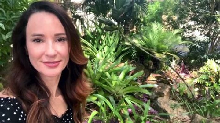 Dr. Simona Bartos, DO – Hollywood, FL