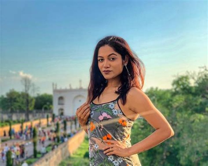 Sonali Bhadauria Height, Weight, Net Worth, Age, Birthday, Wikipedia, Who, Instagram, Biography