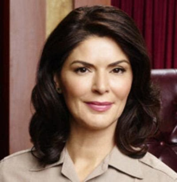 Sonia Montejano Bio, Wiki, Age, Height, Husband, Children, Parents, Tv Host and Net worth