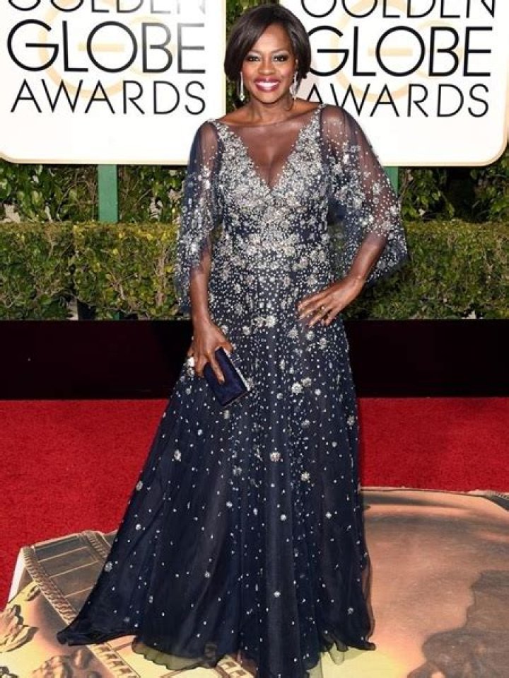 Stephanie Davis Height Weight Body Measurements Bra Size Facts