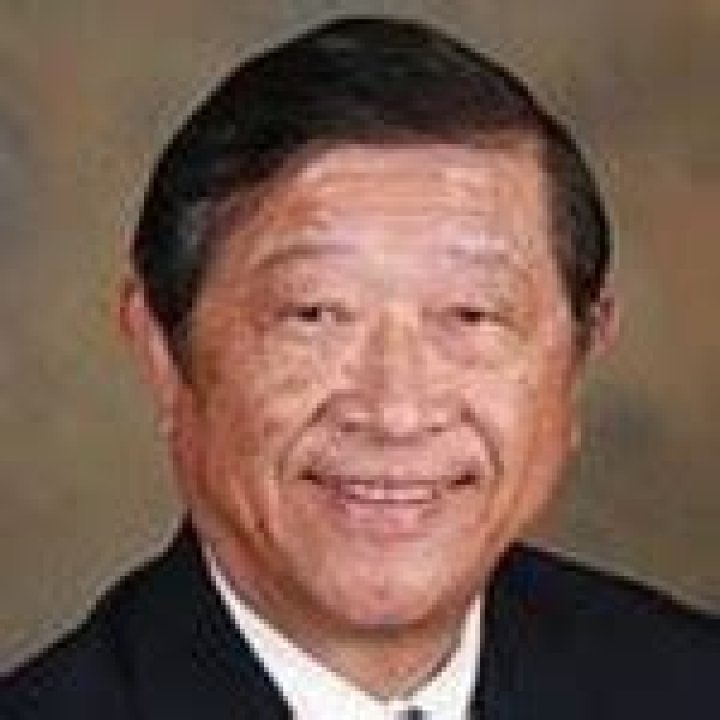 Dr. Sze Lee, MD – Glendale, CA