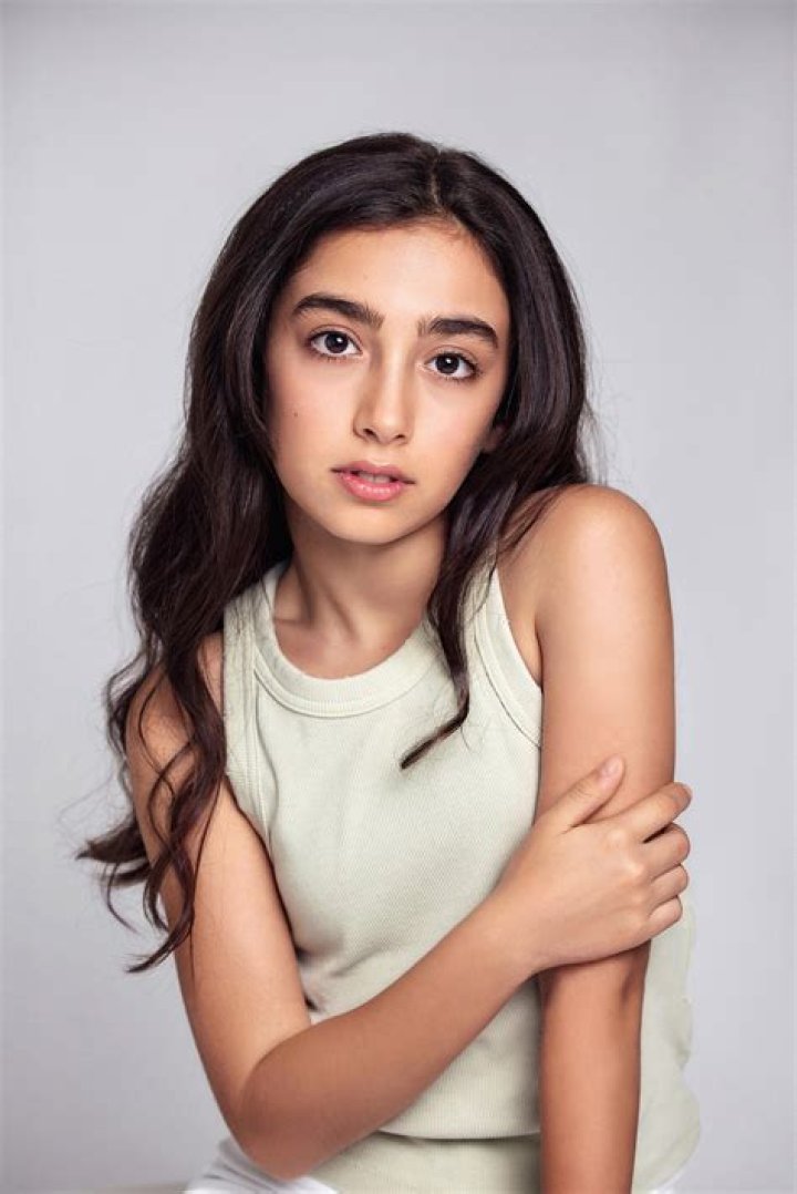 Tara Moayedi Wiki, Age, Height, Parents & Sarah Malik
