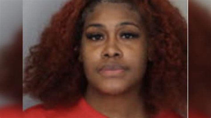 Tennessee mom charged after sharing a photo of her 5-year-old inappropriately waxing another woman