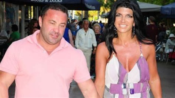 Teresa And Joe Giudice Not Planning To File For Divorce Even After She Admits To Hooking Up With Someone Else – Here’s Why!