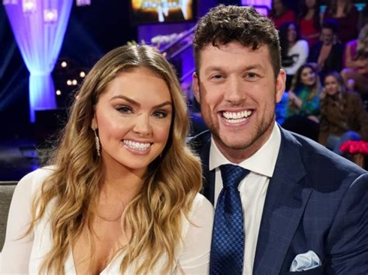 
The Bachelor Stars Clayton Echard And Susie Evans Announced Their Break Up 