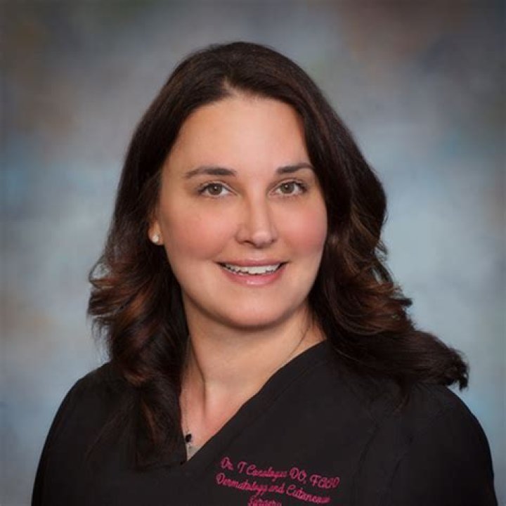Dr. Theresa Valladares, MD – Pharr, TX
