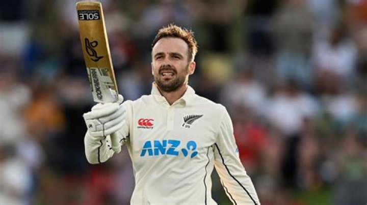 
Tom Blundell Height, Weight, Net Worth, Age, Birthday, Wikipedia, Who, Nationality, Biography 