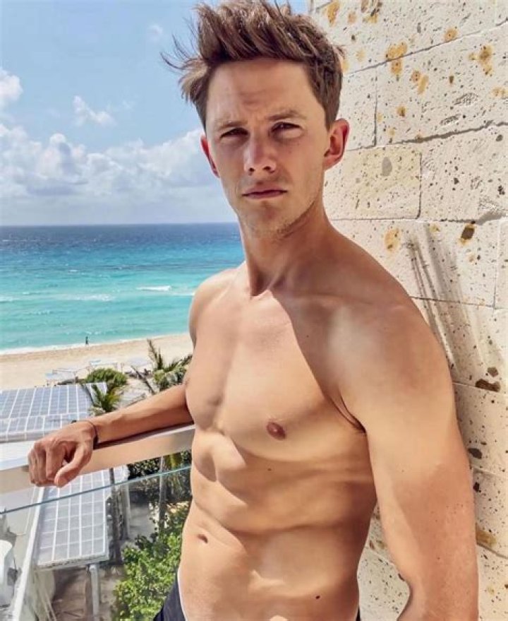 Tom Prior Wiki, Age, Height, Partner, Net Worth & More