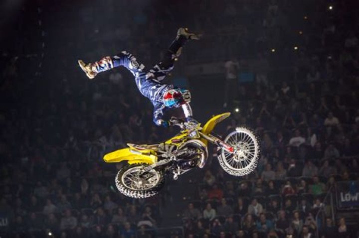 Travis Pastrana Biography - Facts, Childhood, Family Life & Achievements