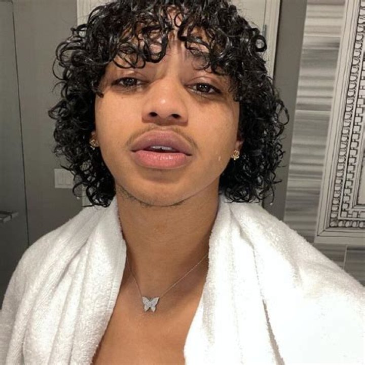 Trinidad Cardona Biography - Facts, Childhood, Family Life & Achievements