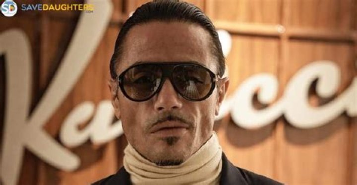 Turkish Chef: Who Is Salt Bae Wife? Everything On His Net Worth
