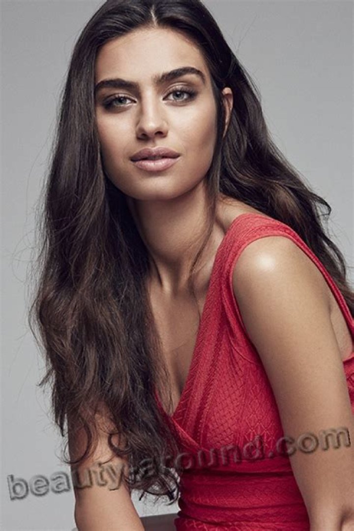 Famous Turkish Female Models