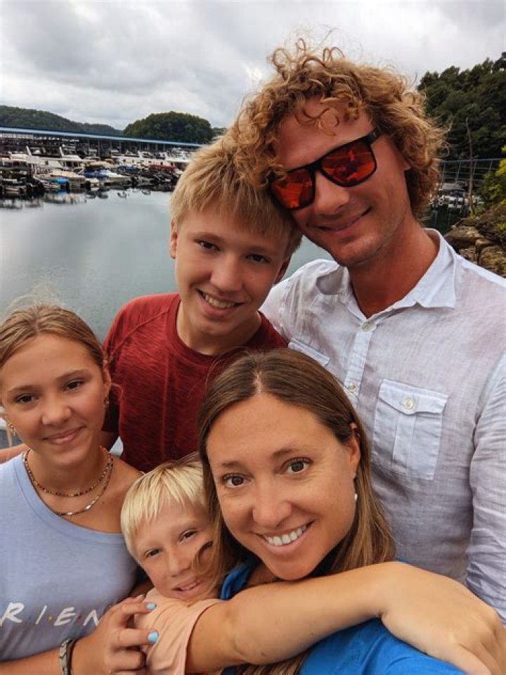 Tyler Childers Age, Height, Parents, Wife, Children