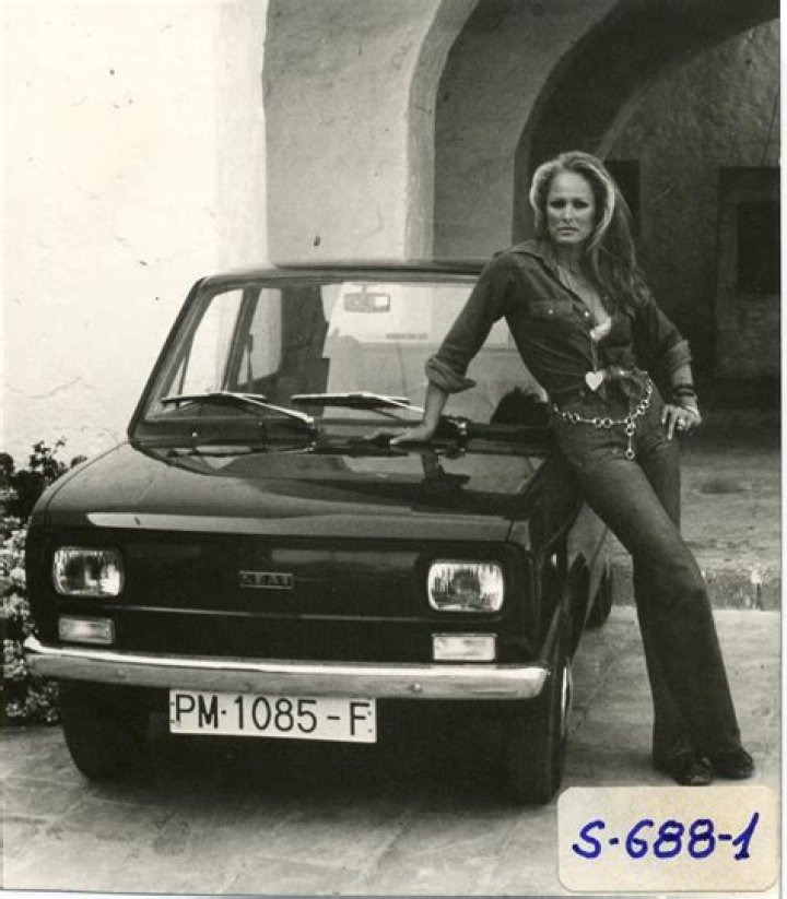 Ursula Andress: dating, net worth, tattoos, smoking & body measurements