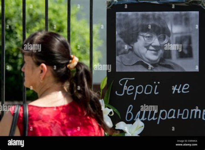 Valeriya Novodvorskaya Biography - Facts, Childhood, Family Life & Achievements