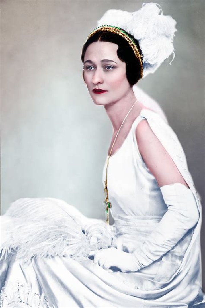 Wallis Simpson Biography - Facts, Childhood, Family Life & Achievements