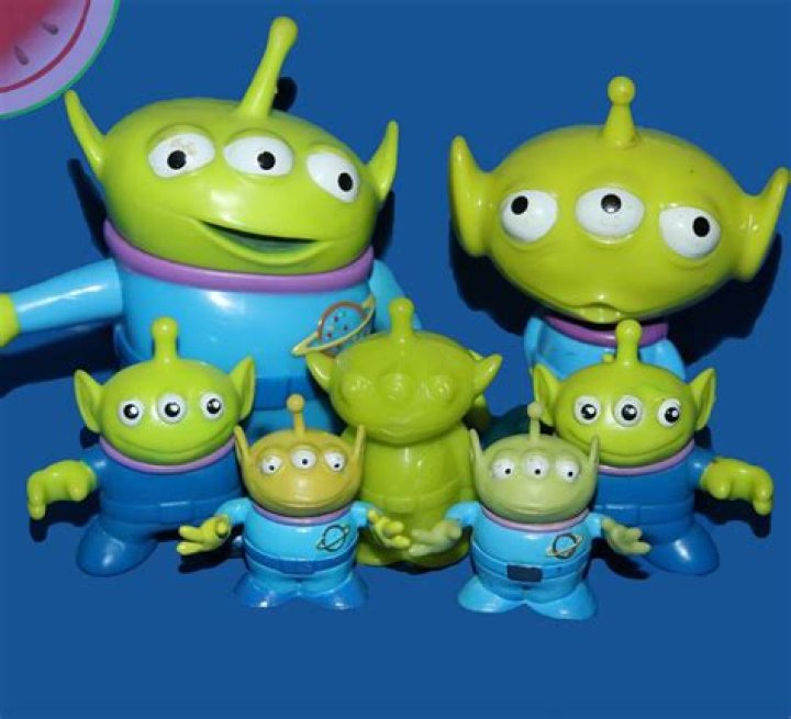 What are the 3 Aliens names in Toy Story? – Celebrity