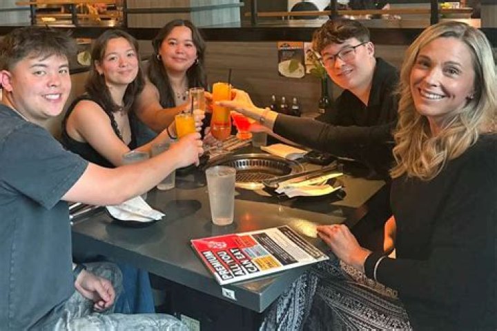 What Does Jon Misch Do? – Celebrity