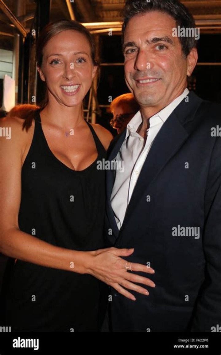 What happened singer Mario? Did Mario Singer get married? Where is Mario the R&B singer now? Are Mario and Kasey still together?