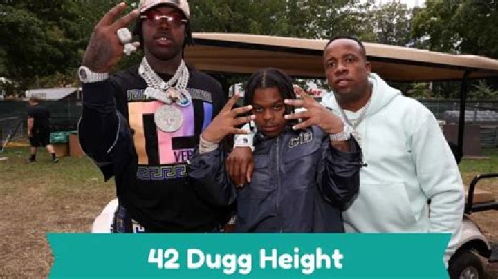 What high school did 42 Dugg go to? What kind of rapper is 42 Dugg?