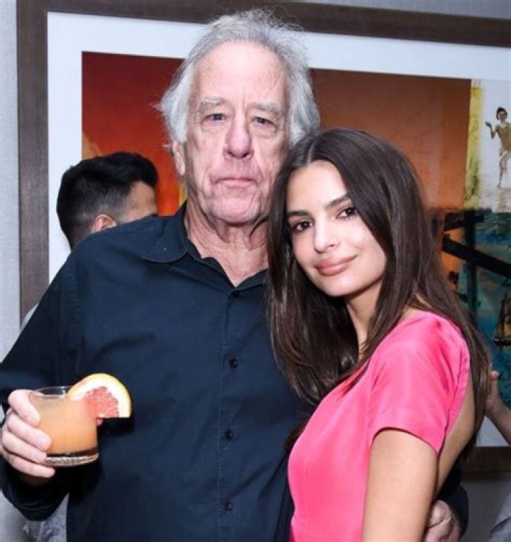 What we know about Emily Ratajkowski’s parents