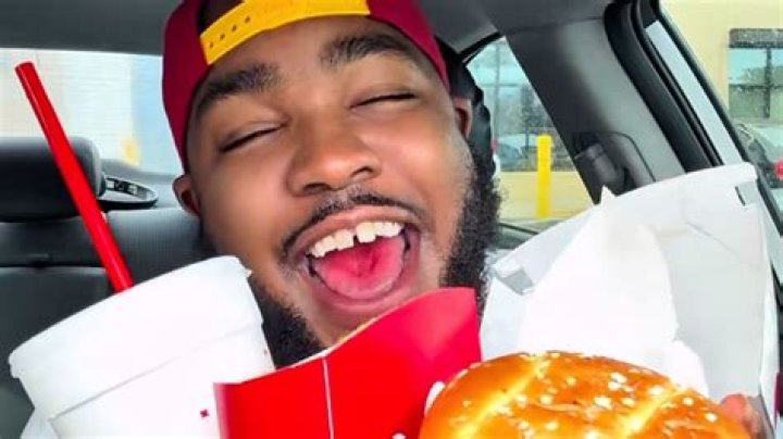 Where we bout to eat at & 10 funny Antwain Fowler videos