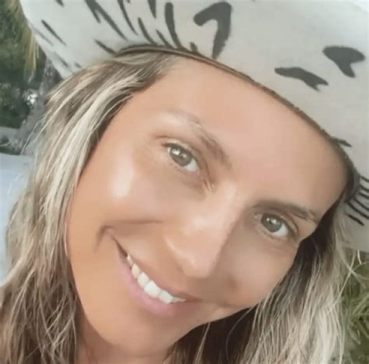 While On Holiday, Heidi Klum Danced In A Skimpy Swimsuit